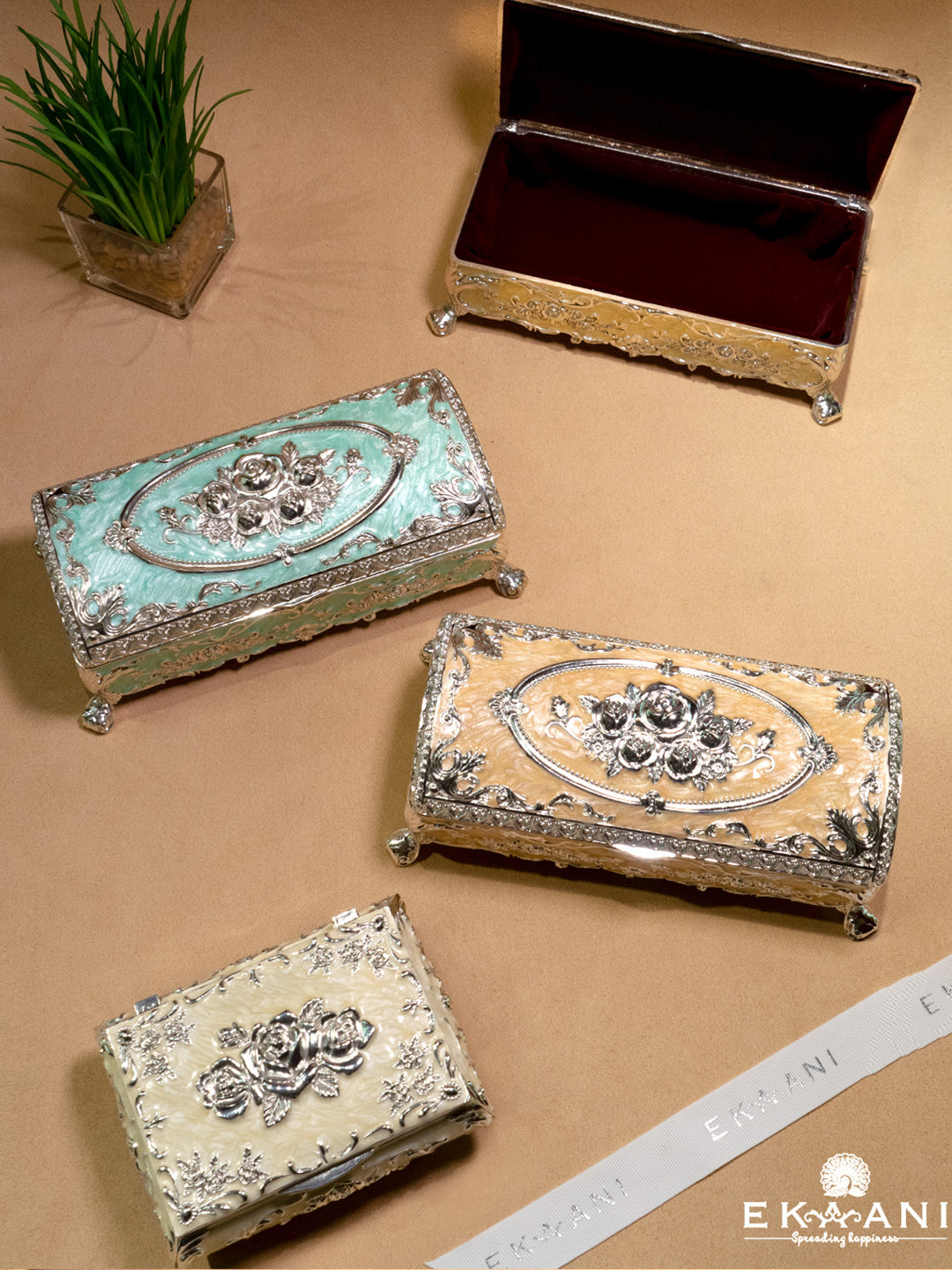 Shop Peach Long Epoxy Jewellery Box Online – Ekaani